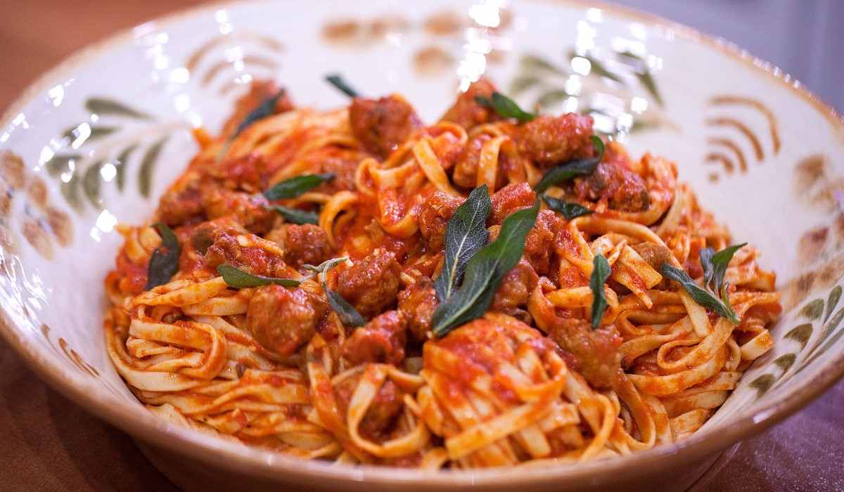  Getting to know pasta sauce + the exceptional price of buying pasta sauce 