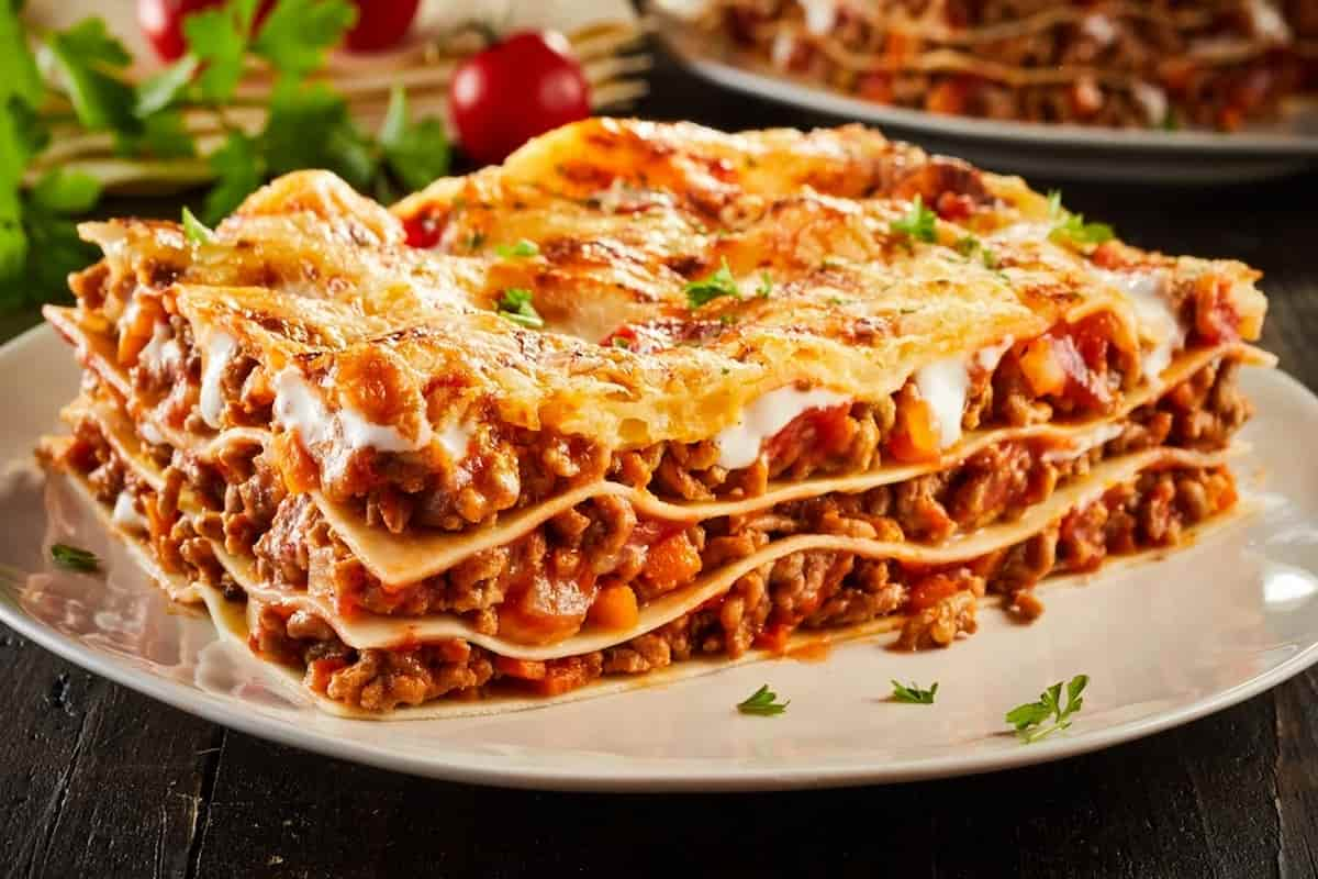  Lasagna in India; Durum Wheat Ground Meat Cheese 2 Layers Ragù Béchamel 