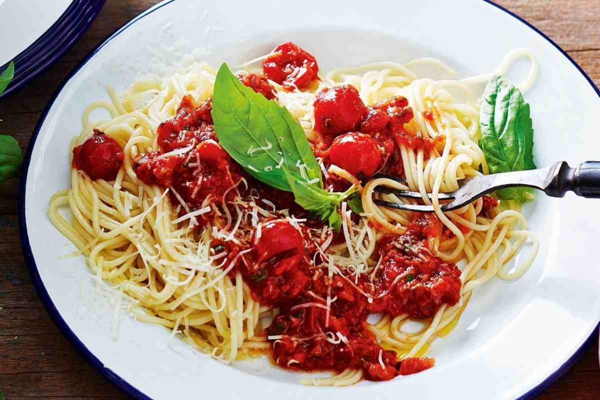 Buy The Latest Types of thick tomato sauce pasta