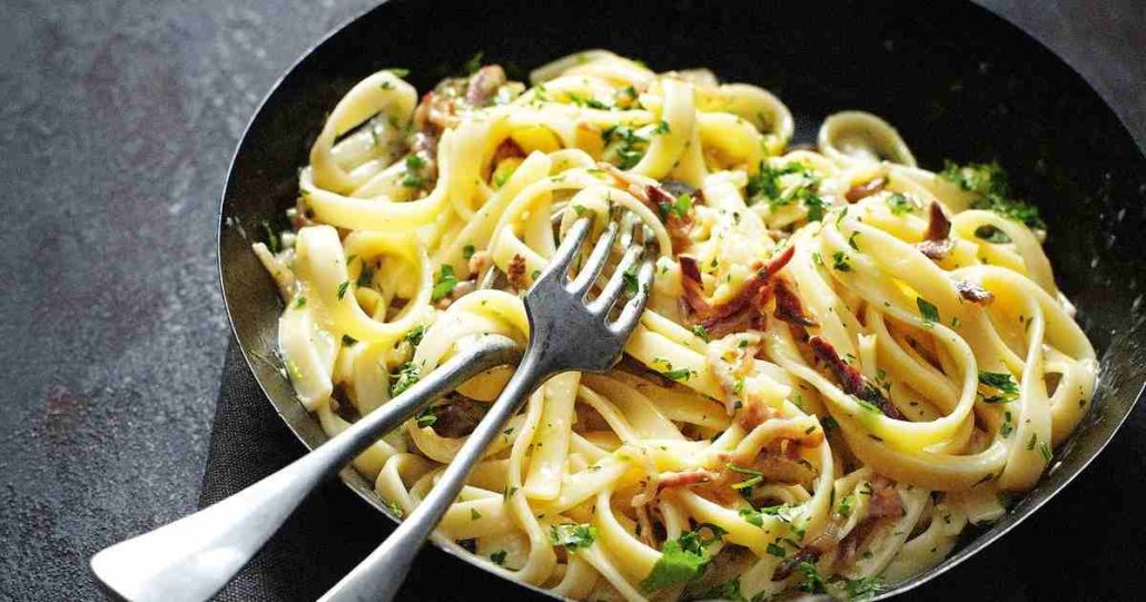  Tomato paste spaghetti pasta cheese milk 