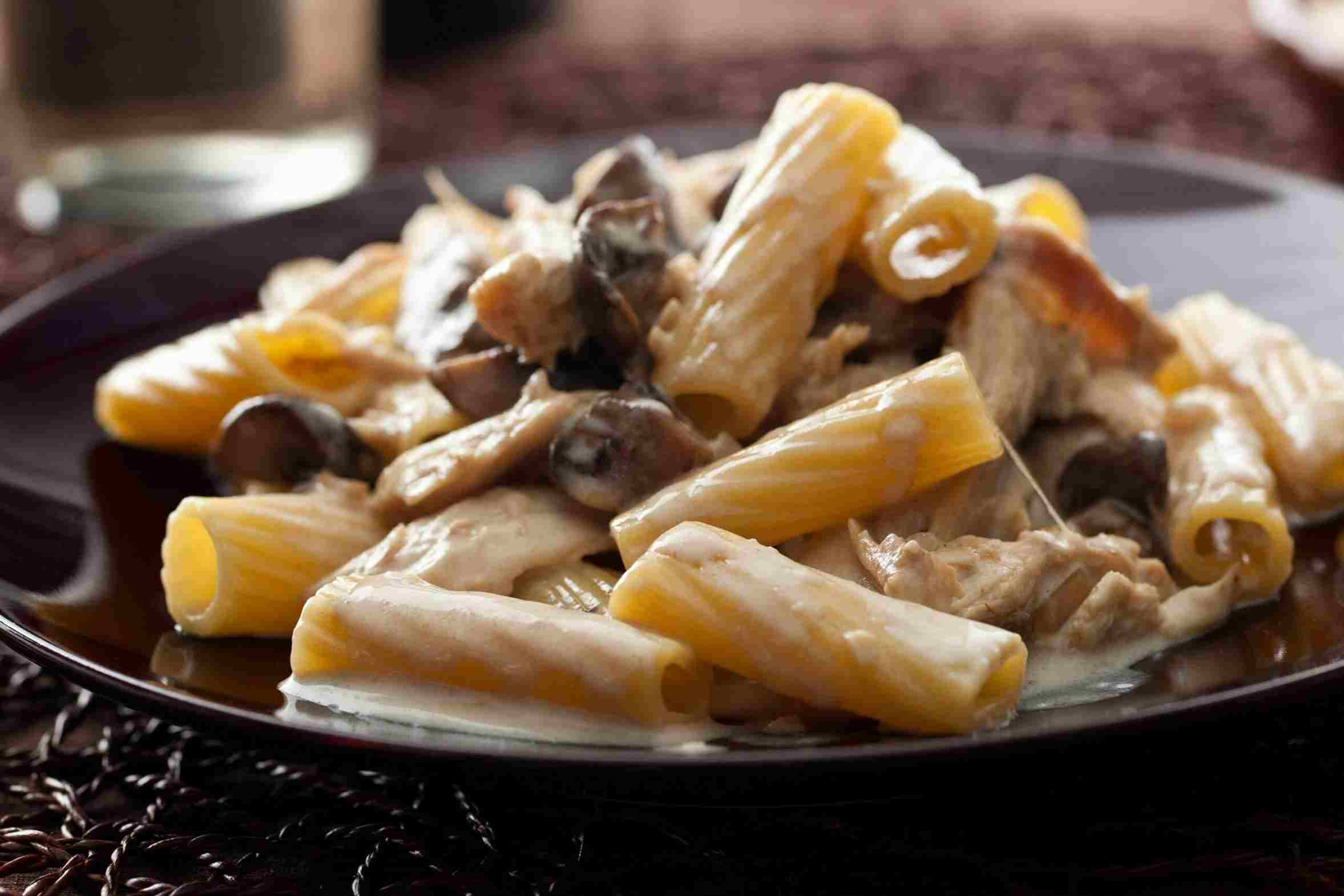  Buy the best types of dry rigatoni pasta at a cheap price 