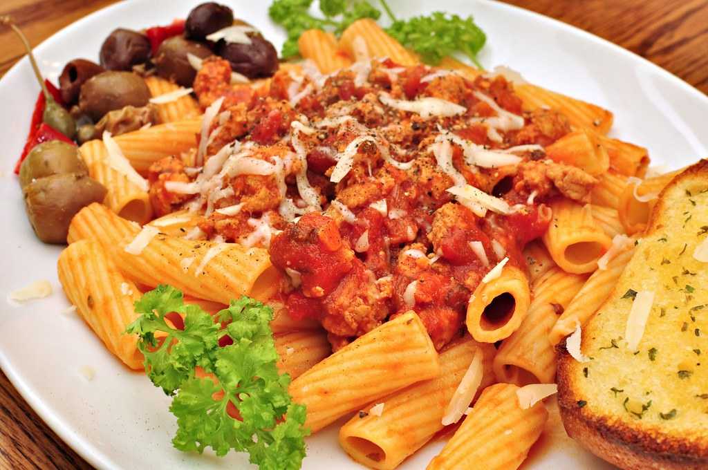  Buy the best types of dry rigatoni pasta at a cheap price 